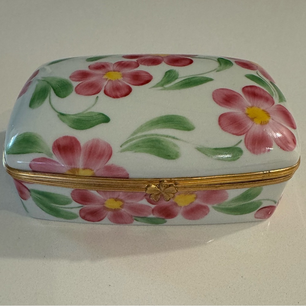Limoges pink floral trinket box!!! Very rare find!!!